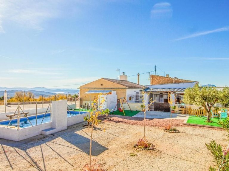 Villa for Sale in Jumilla, Murcia 3