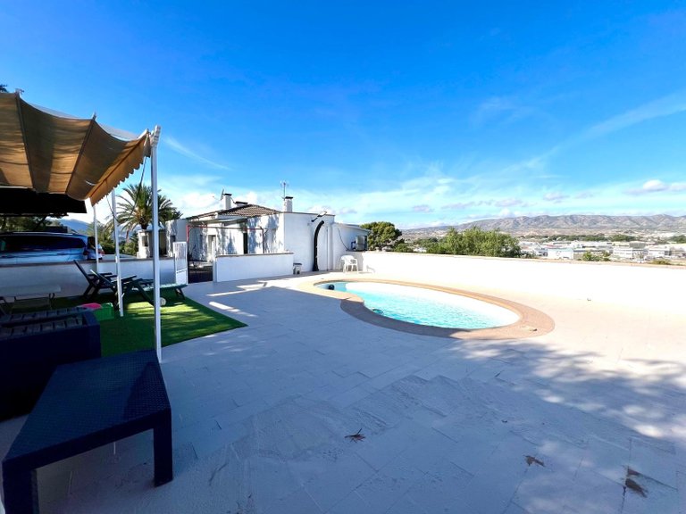 Villa for Sale in Elda, Alicante 20