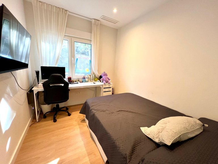 Villa for Sale in Elda, Alicante 32