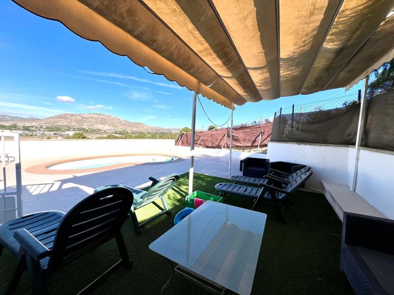 Villa for Sale in Elda, Alicante 16