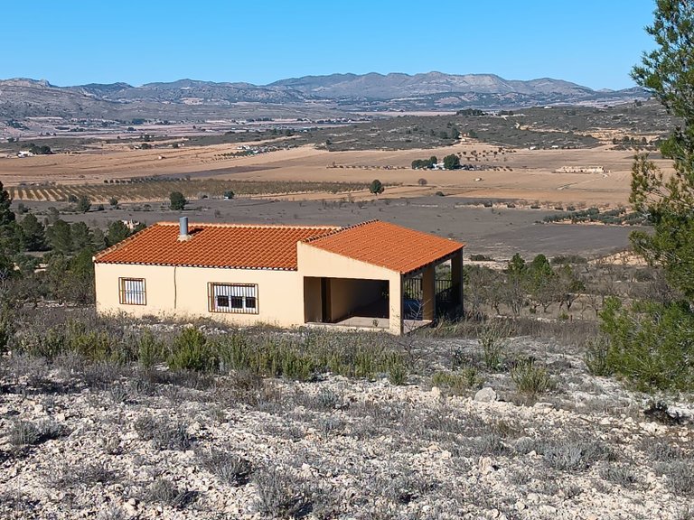 Country House for Sale in Yecla, Murcia 1