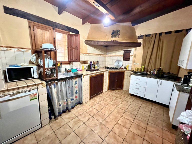 Country House for Sale in Pinoso, Alicante 3