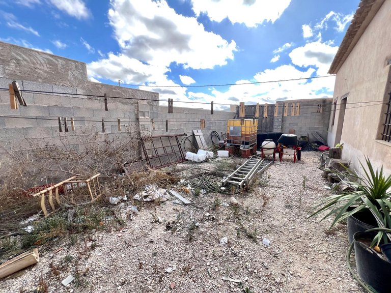 Country House for Sale in Pinoso, Alicante 34