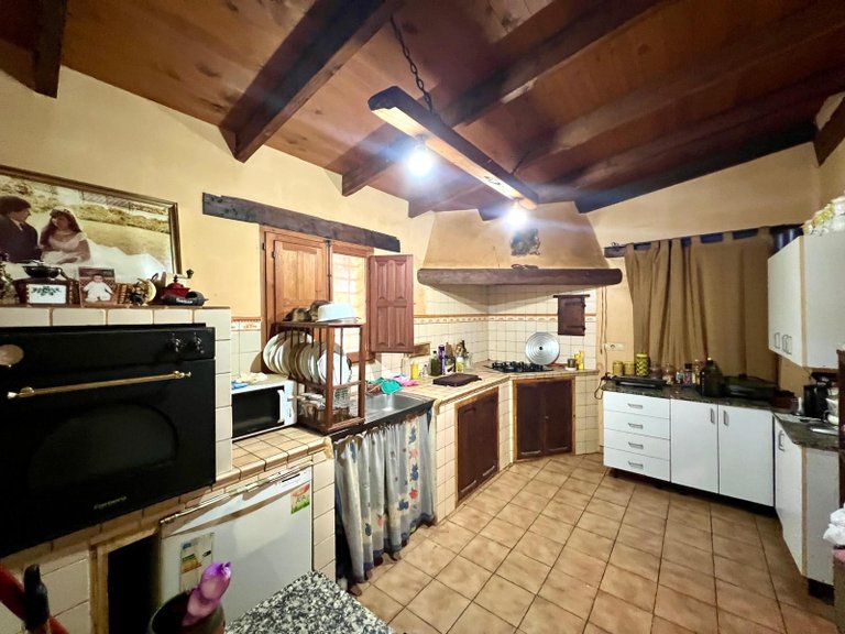 Country House for Sale in Pinoso, Alicante 10