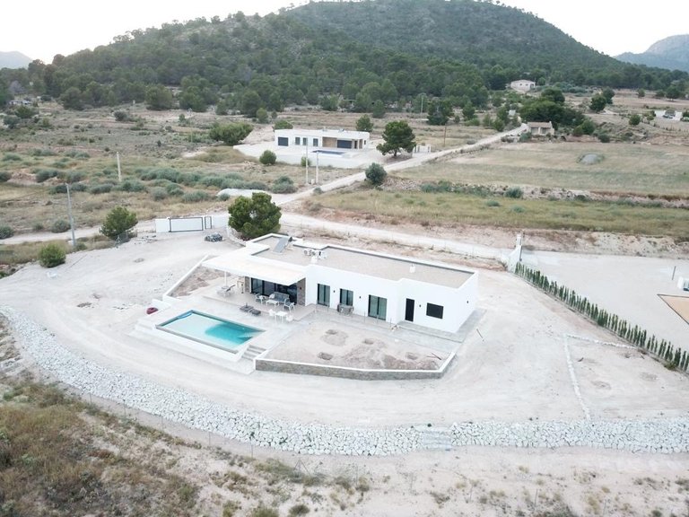 Villa for Sale in Inland Pinoso, Alicante 19