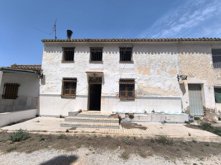 Country House for Sale in Yecla, Murcia 1