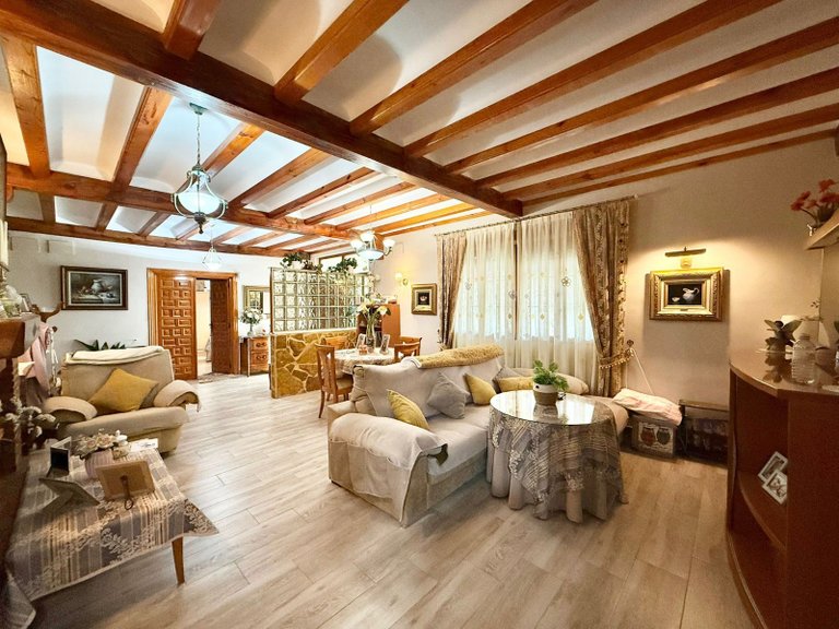 Country House for Sale in Elda, Alicante 3
