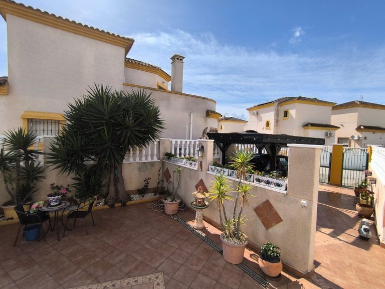 Villa for Sale in El Raso, Alicante 30
