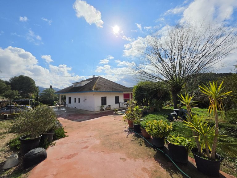 Villa for Sale in Elda, Alicante 50