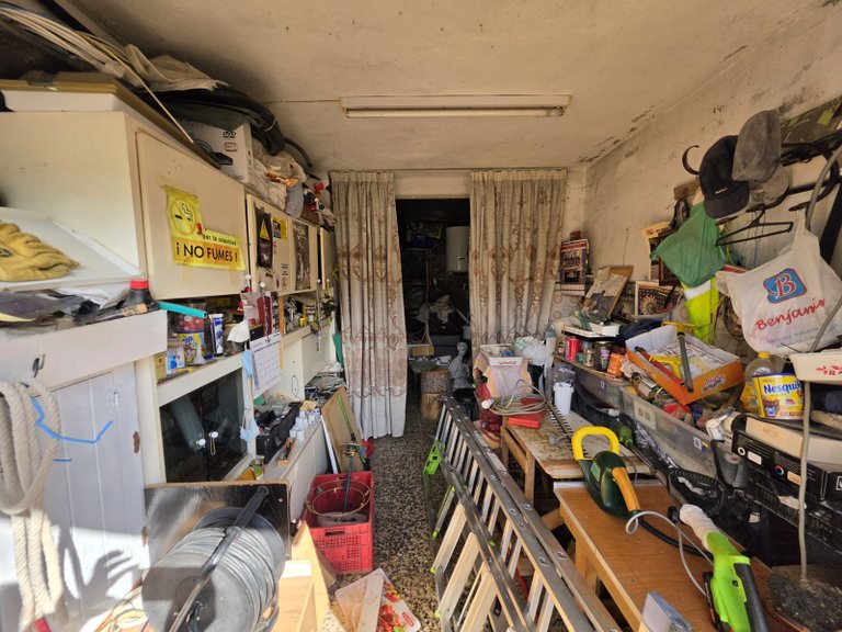 Villa for Sale in Elda, Alicante 36