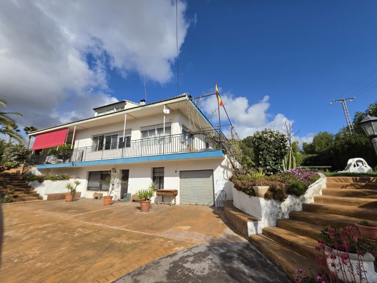 Villa for Sale in Elda, Alicante 38