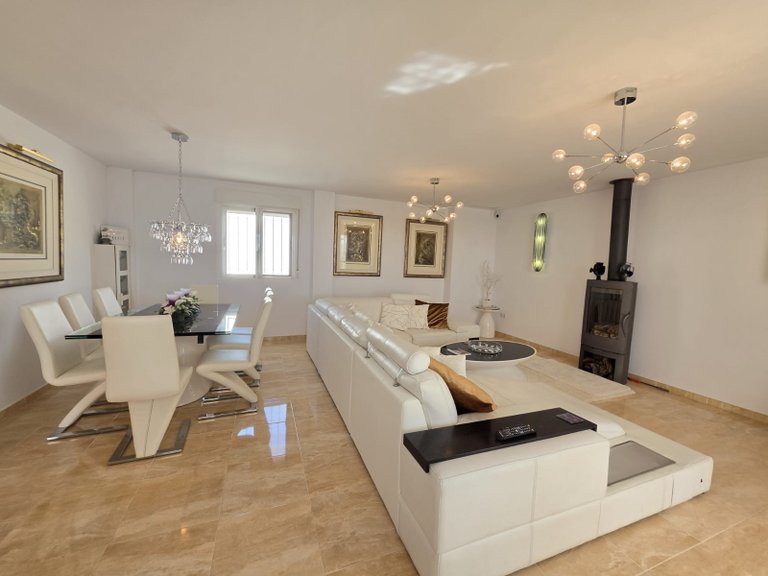 Villa for Sale in Pinoso, Alicante 9