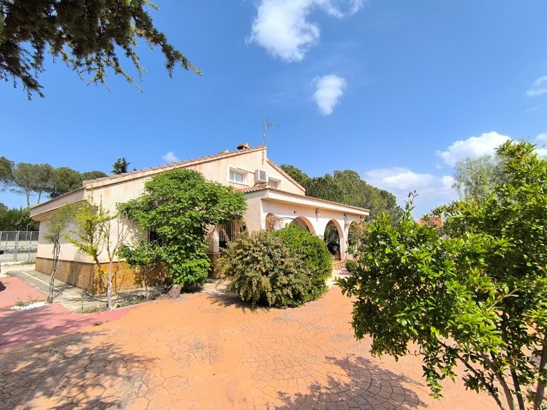 Villa for Sale in Yecla, Murcia 1