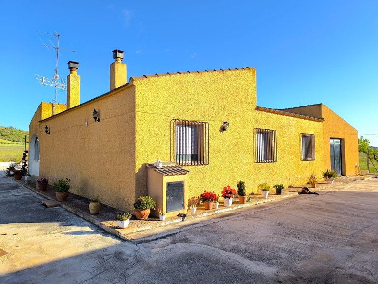 Country House for Sale in Yecla, Murcia 1