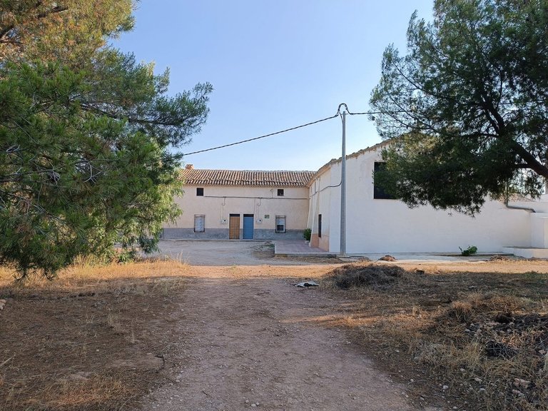 Country House for Sale in Yecla, Murcia 2