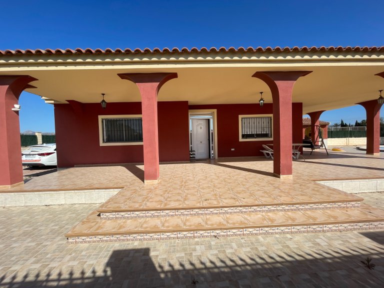 Villa for Sale in Albatera, Alicante 11