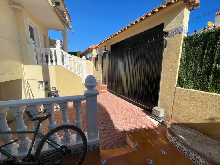 Villa for Sale in Guardamar Del Segura, Alicante 15