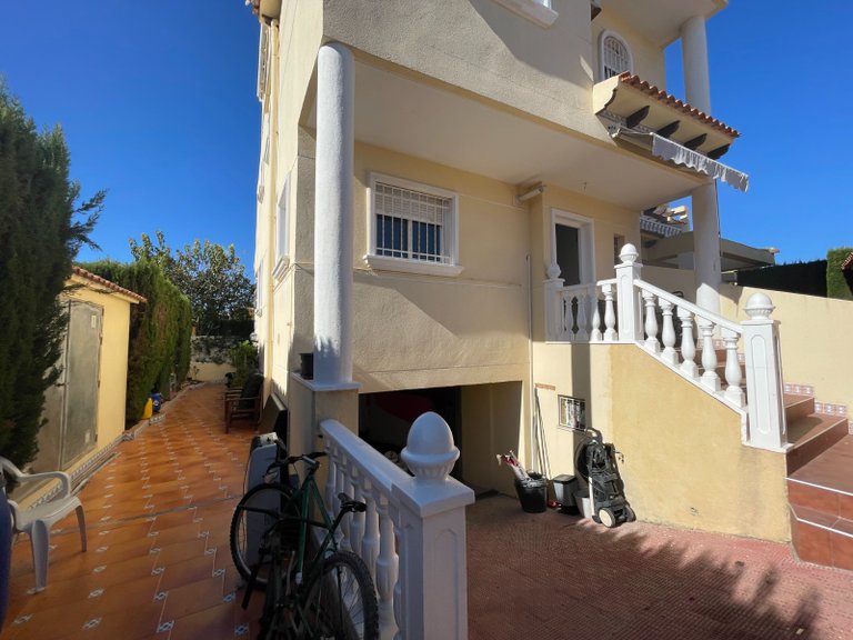Villa for Sale in Guardamar Del Segura, Alicante 16