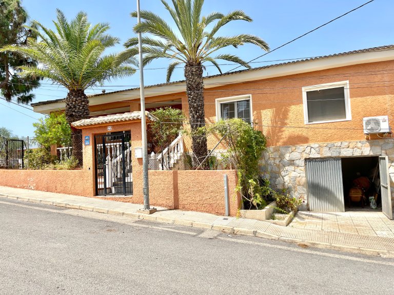 Villa for Sale in Benijofar, Alicante 37