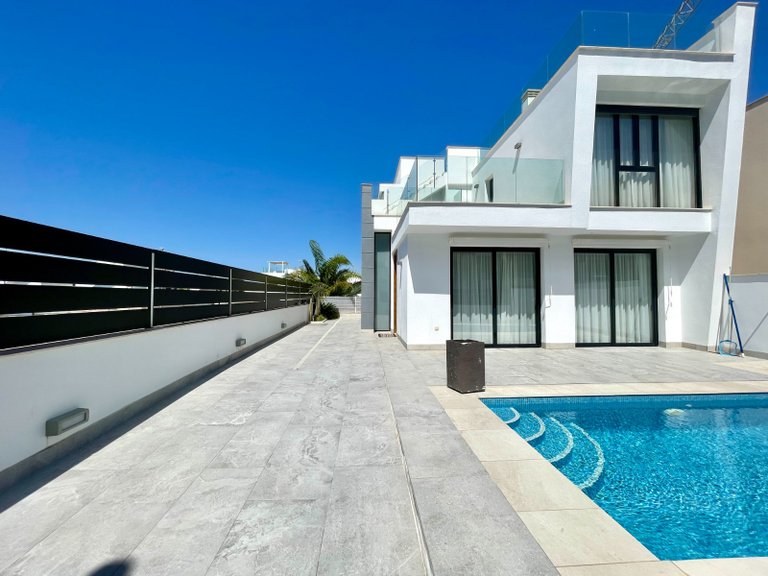 Villa for Sale in Benijofar, Alicante 10
