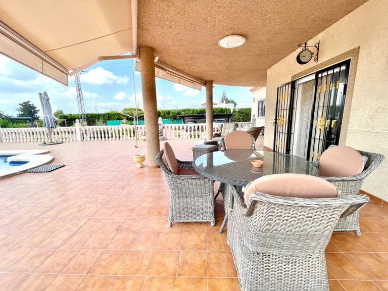 Villa for Sale in Catral, Alicante 40