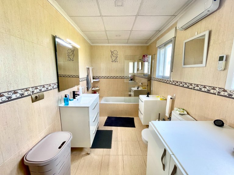Villa for Sale in Catral, Alicante 33