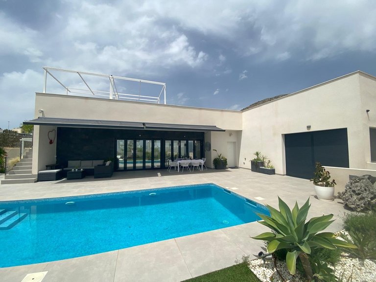 Villa for Sale in Polop, Alicante 11