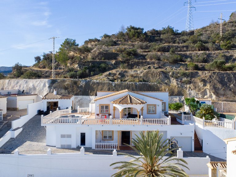 Villa for Sale in Calpe, Alicante 1