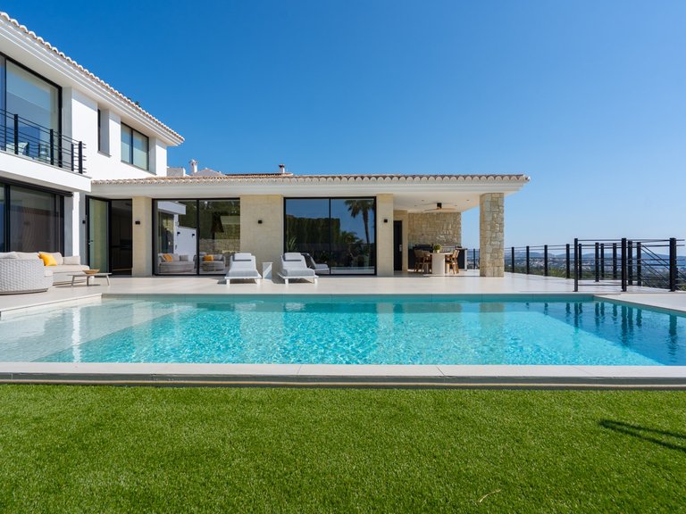 Villa for Sale in Benissa, Alicante 1