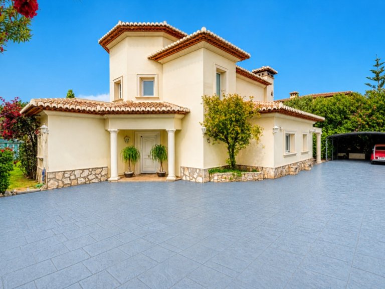 Villa for Sale in Javea/xabia, Alicante 46