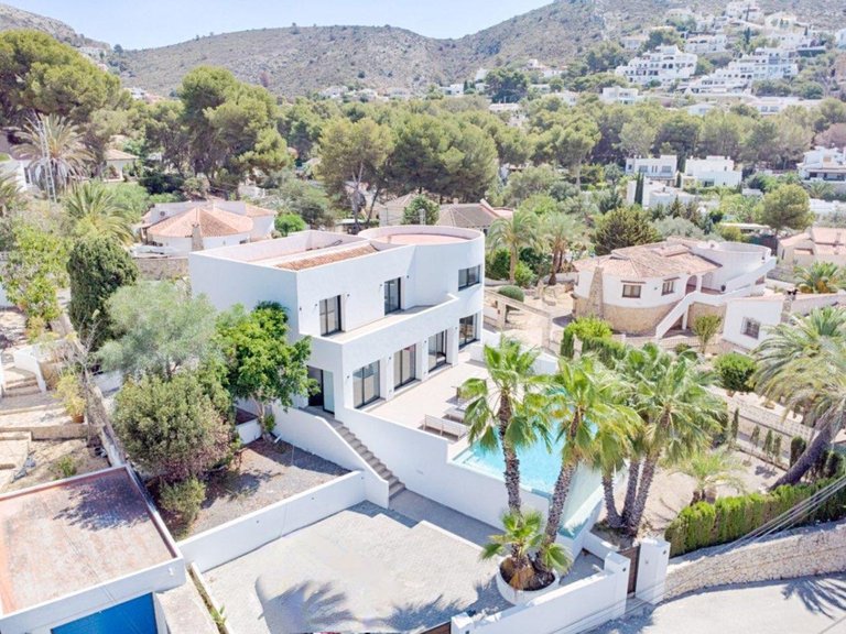 Villa for Sale in Moraira, Alicante 12