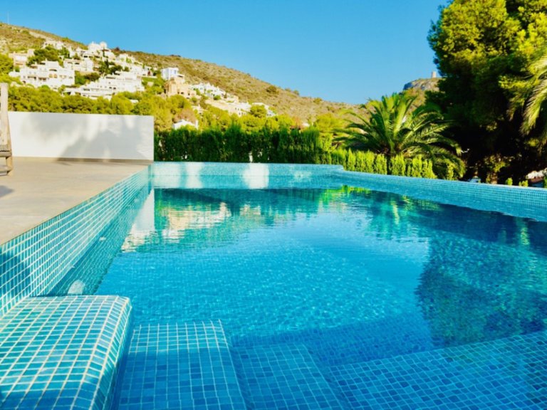 Villa for Sale in Moraira, Alicante 3