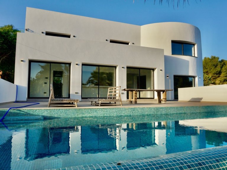 Villa for Sale in Moraira, Alicante 2