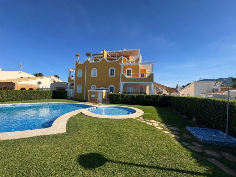Town House for Sale in Denia, Alicante 3