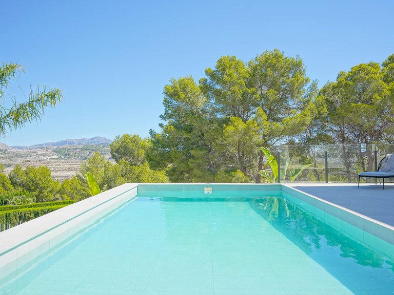 Villa for Sale in Moraira, Alicante 1