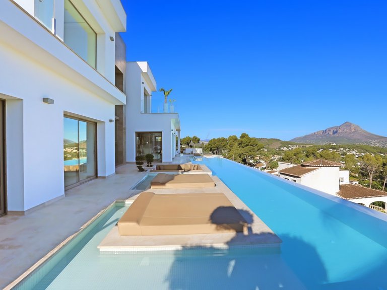 Villa for Sale in Javea/xabia, Alicante 4