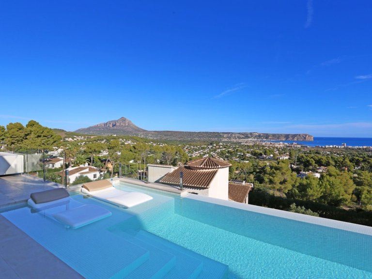 Villa for Sale in Javea/xabia, Alicante 5