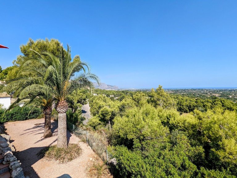 Villa for Sale in Inland Pedreguer, Alicante 11