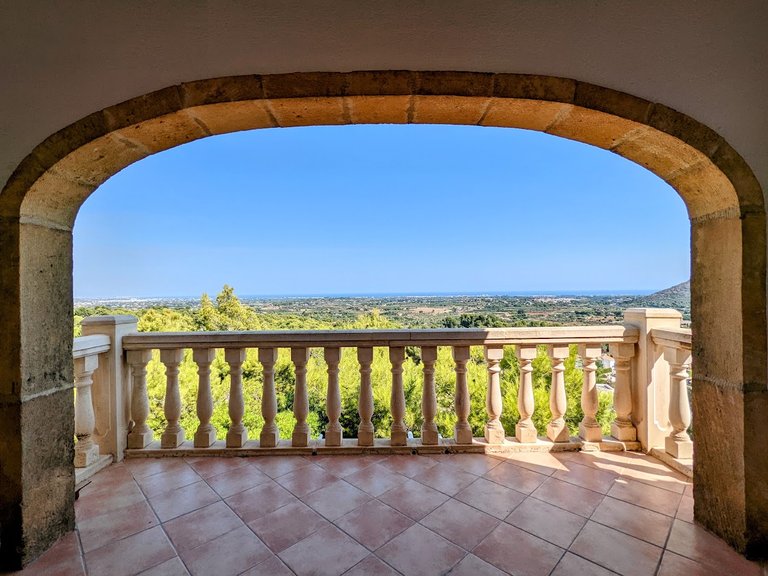 Villa for Sale in Inland Pedreguer, Alicante 1