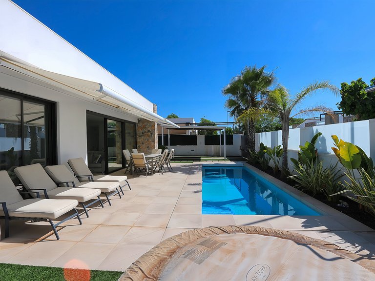 Villa for Sale in Costa Blanca Pilar De La Horadada, Alicante 6