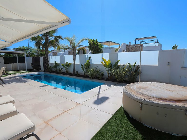 Villa for Sale in Costa Blanca Pilar De La Horadada, Alicante 8