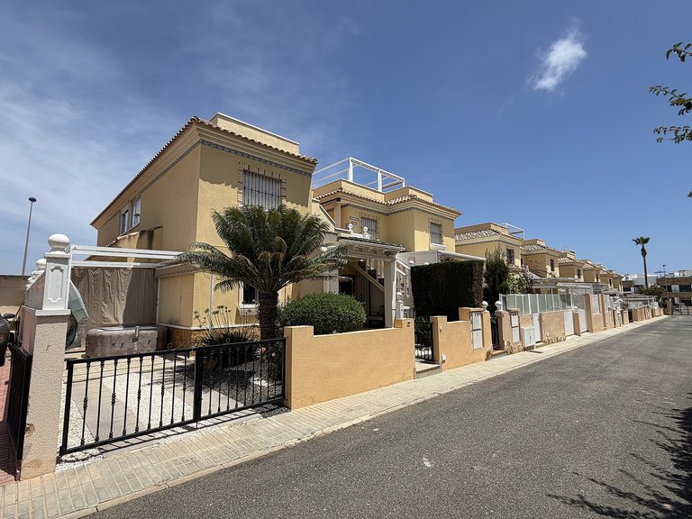 Apartment for Sale in Orihuela Costa, Alicante 25