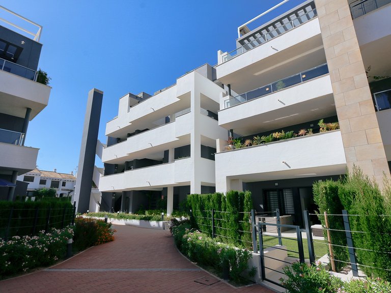 Apartment for Sale in Costa Blanca Playa Flamenca, Alicante 3