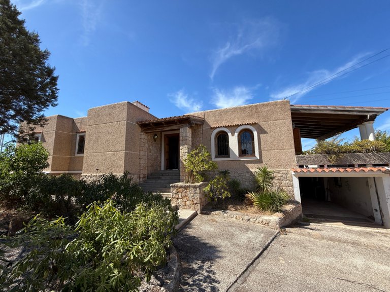 Villa for Sale in Sant Josep De Sa Talaia, Balearic Islands 1