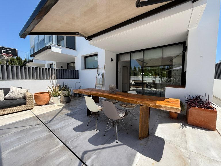 Villa for Sale in Santa Eulària Des Riu, Balearic Islands 18