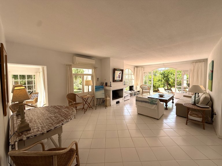 Villa for Sale in Santa Eulària Des Riu, Balearic Islands 14