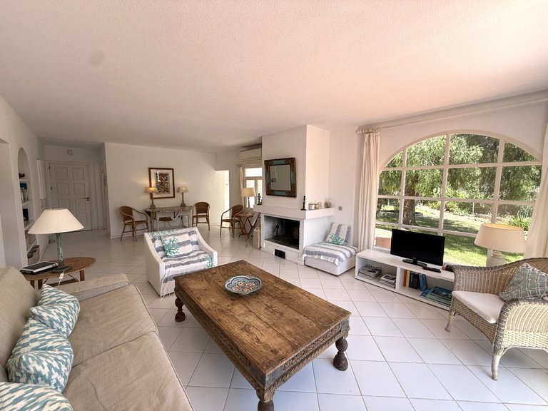 Villa for Sale in Santa Eulària Des Riu, Balearic Islands 16