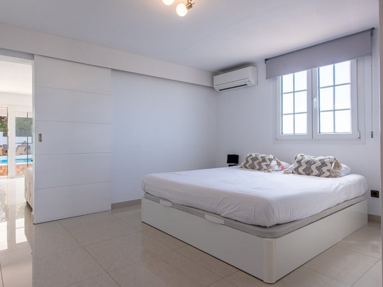 Villa for Sale in Sant Josep De Sa Talaia, Balearic Islands 28
