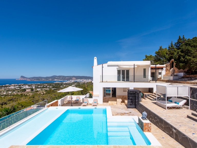 Villa for Sale in Sant Josep De Sa Talaia, Balearic Islands 1