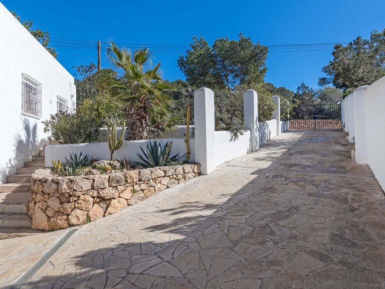 Villa for Sale in Sant Josep De Sa Talaia, Balearic Islands 45